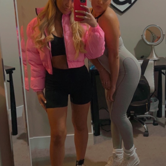 Cropped Pink Pretty Little Thing Puffer Jacket - Picture 4 of 4